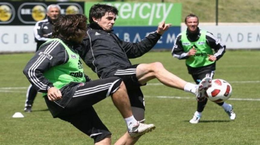 Kartal'a derbi &ouml;ncesi 2 şok!