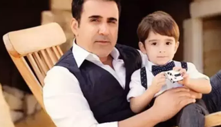 Oğluna yorum yağdı: "Sesi de tipi de aynı babası"