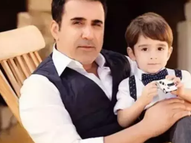 Oğluna yorum yağdı: "Sesi de tipi de aynı babası"