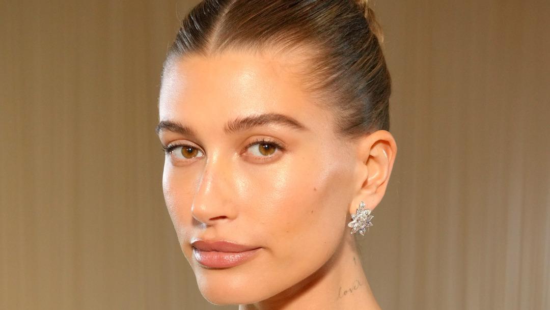Tarzıyla öne çıkan Hailey Bieber’ın tarzını nasıl uyarlayabilirsin? Cevap bu içerikte! 8