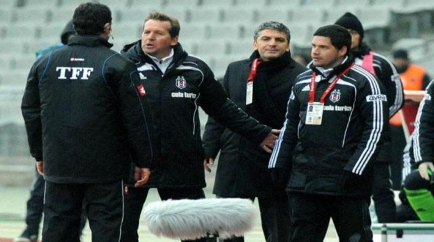 Schuster'e 3 ma&ccedil; ceza!