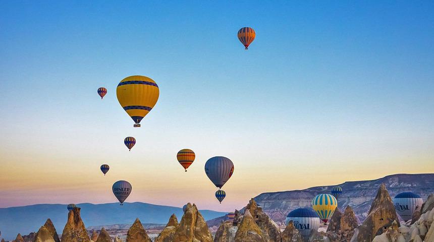 Türkiye, dünya turizminde 4. sıraya yükseldi! Bakan Ersoy: "Gücümüzü bir kez daha tescil ettik"