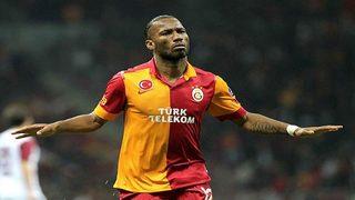 Drogba 4 sezon daha oynar!