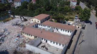 Kapanan cezaevinde yıkım başladı! Yıkılan binanın yerine ne olacağı belli oluyor