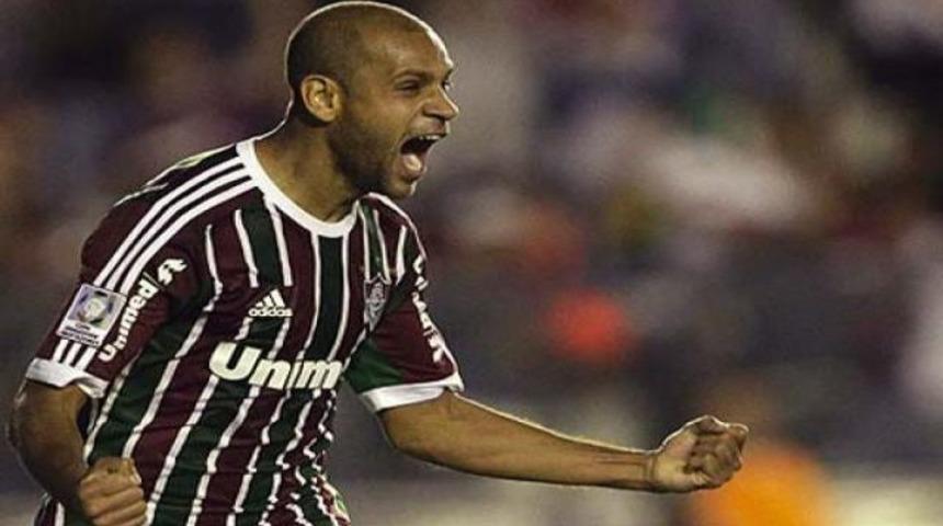 Carlinhos şaşırttı!