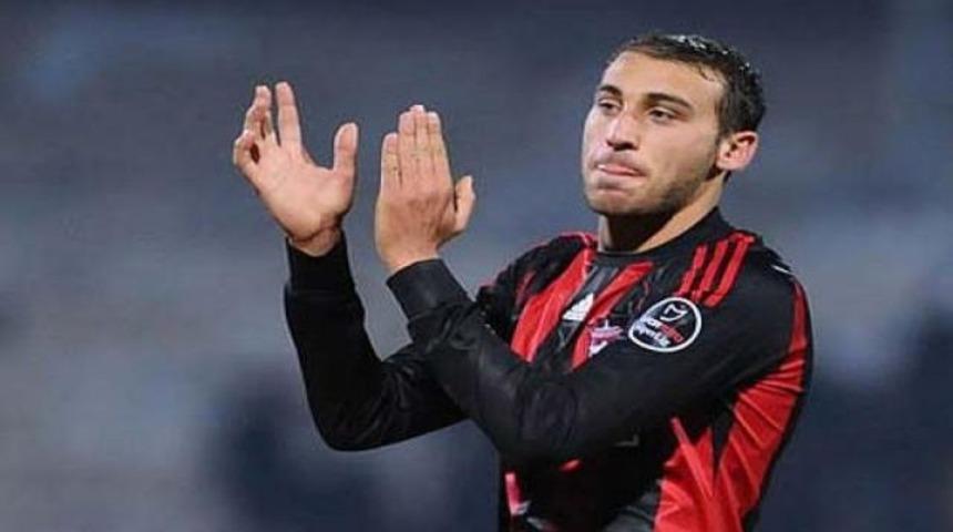 Fenerbah&ccedil;e'den Cenk Tosun hamlesi!