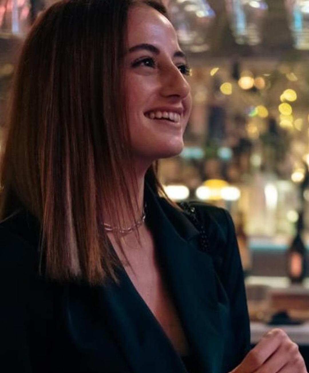 nazlı nazlı