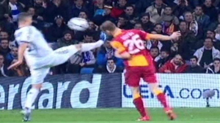 Galatasaray tekmeye kafa atıyor!