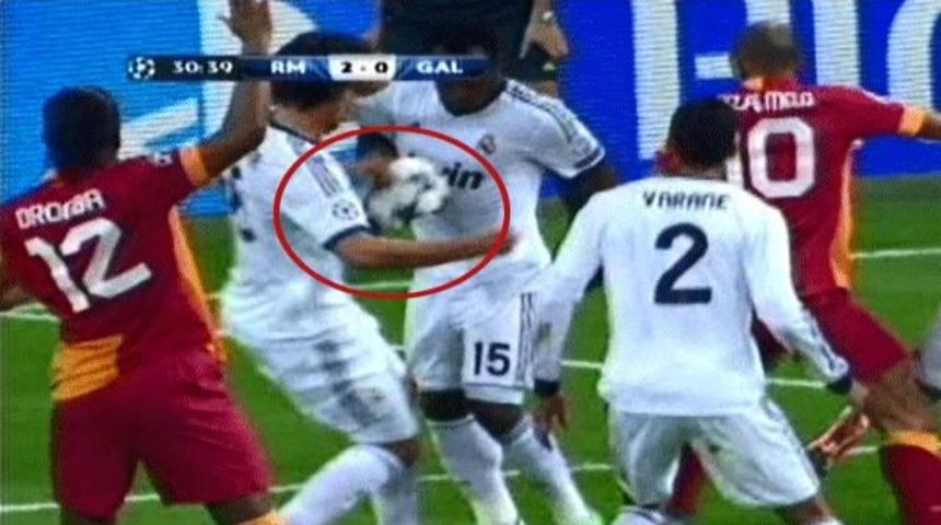 Galatasaraylıları &ccedil;ıldırtan pozisyon!