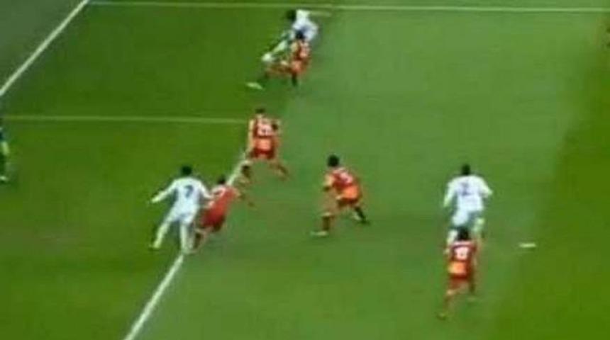 Galatasaray'a yine hakem darbesi!