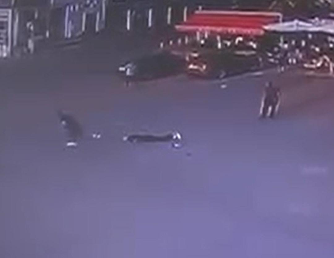 1200xauto Çanakkale'de dehşet anları: Boşanma aşamasındaki eşini 12 yerinden bıçakladı!