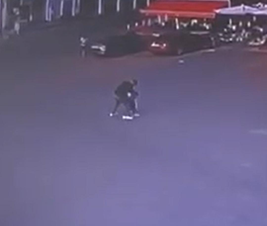 1200xauto Çanakkale'de dehşet anları: Boşanma aşamasındaki eşini 12 yerinden bıçakladı!