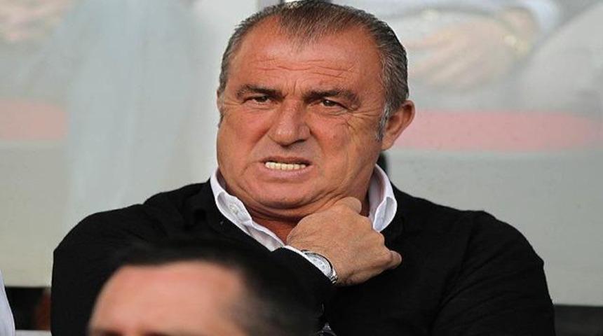Terim'den otob&uuml;ste kutlama..!
