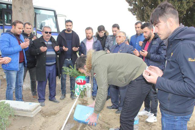 Kalp krizi geçiren amatör futbolcu, yaşama tutunamadı