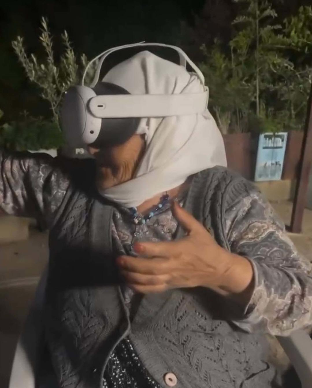 80 yaşında bir ilki deneyimledi! Videonun altına adeta yorum yağdı:  Amanın, bu ne biçim dünya böyle  2