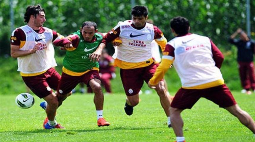 Galatasaray'da b&uuml;y&uuml;k deprem!