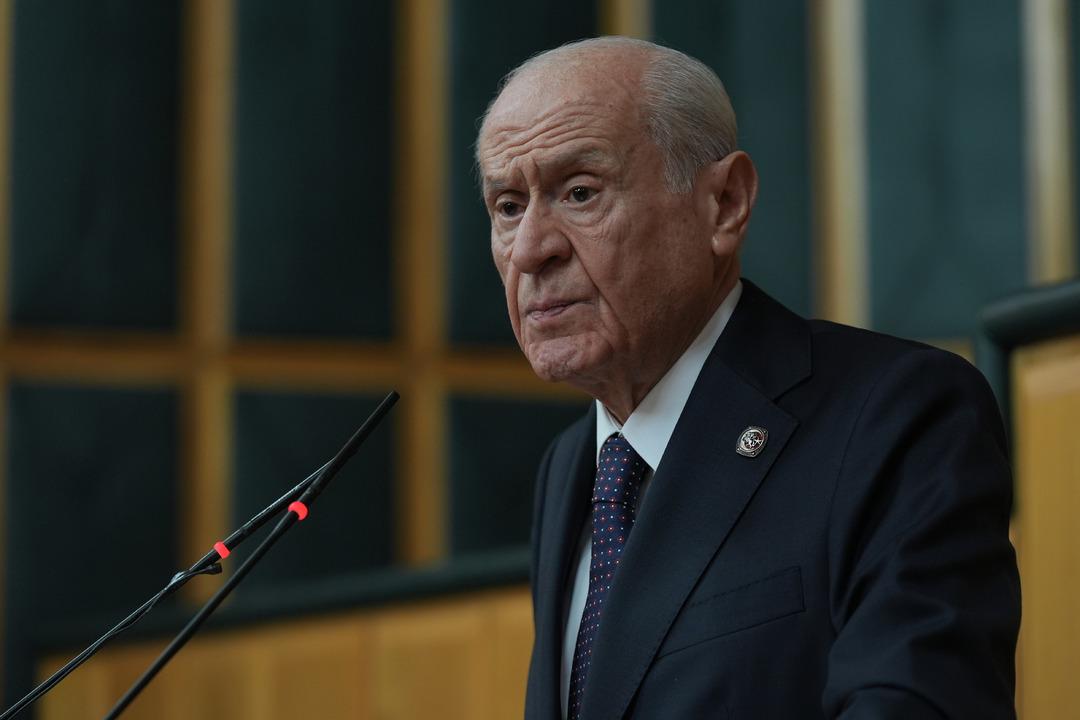 5 ay sonra bir ilk! MHP lideri Bahçeli Meclis kürsüsünde: Dikkat çeken rozet tercihi! 3