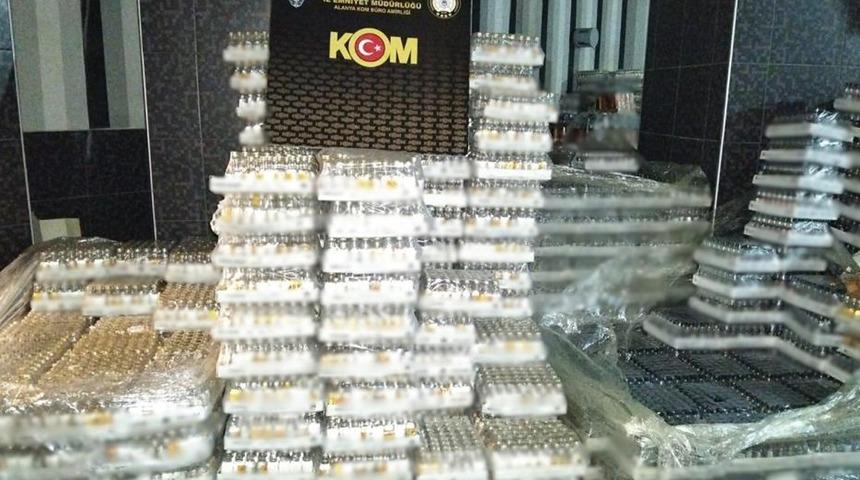 Antalya'da kaçakçılık operasyonu: 26 şüpheliye adli işlem