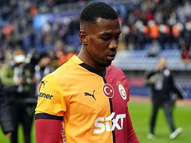 Galatasaray'a Carlos Cuesta'dan müjde! Takımdan gönderilmesi isteniyordu, öyle bir teklif aldı ki...