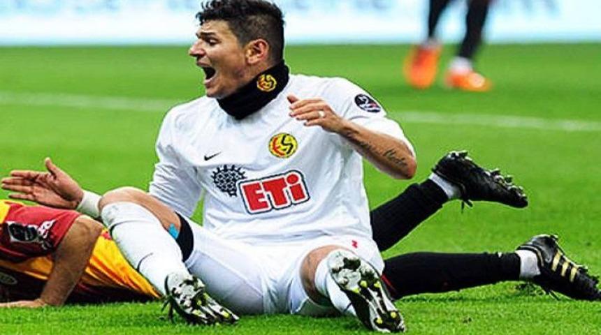 Cris'in yerine Diego..!