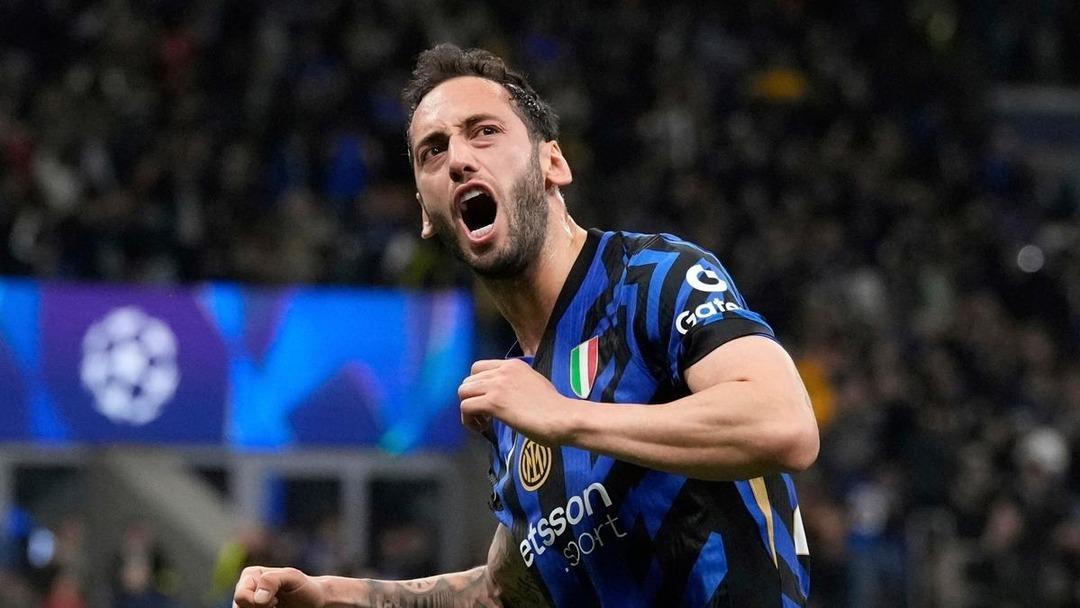 Galatasaray, Hakan Çalhanoğlu bombasını neredeyse patlattı! İtalyanlar imza için tarih bile verdi 2