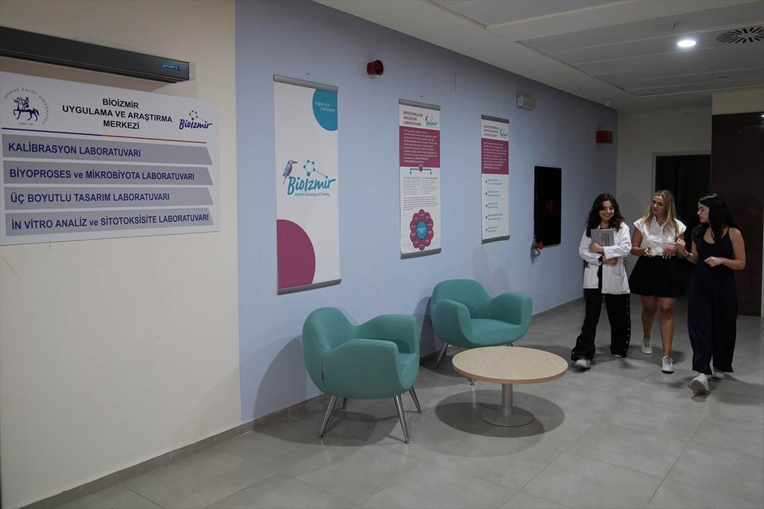 AA-20250624-38370780-38370767-KADIN_GIRISIMCI_UNIVERSITE_SIRALARINDA_KURDUGU_SIRKETLE_TEKNOLOJI_GELISTIRIP_SATIYOR