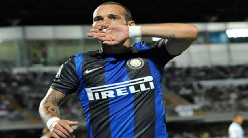 G.Saray Sneijder'i borsaya bildirdi