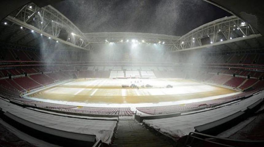 TT Arena derbiye yetişiyor!