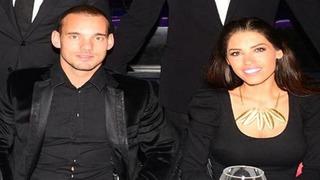 Sneijder soluğu Boğaz'da aldı