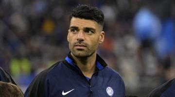 Beşiktaş savaşın ortasında mahsur kalmış yıldız isimle görüşüyor! İranlı Mehdi Taremi kartala önerildi...