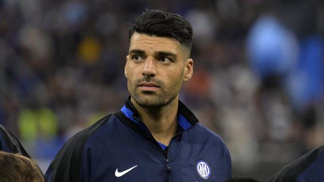 Beşiktaş savaşın ortasında mahsur kalmış yıldız isimle görüşüyor! İranlı Mehdi Taremi kartala önerildi...