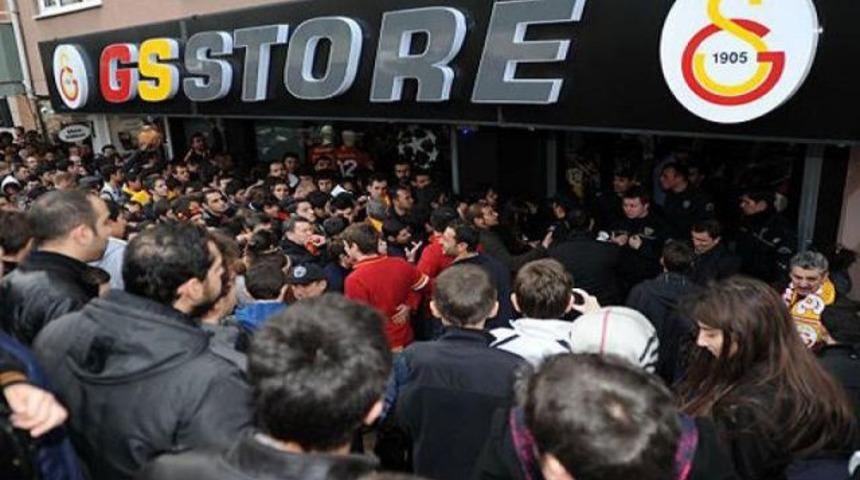 Bursa GS Store'da olay &ccedil;ıktı!