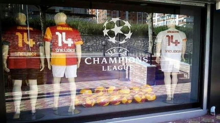 Sneijder kapış kapış...