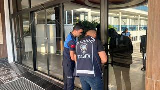 Alanya'da ruhsatsız çalıştırılan otel 112. kez mühürledi! Belediyeden açıklama geldi