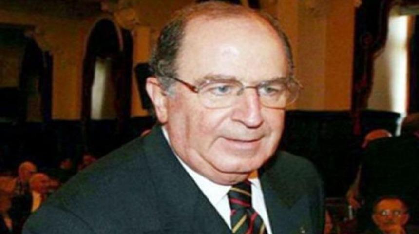 Aziz Bey travma yaşıyor!