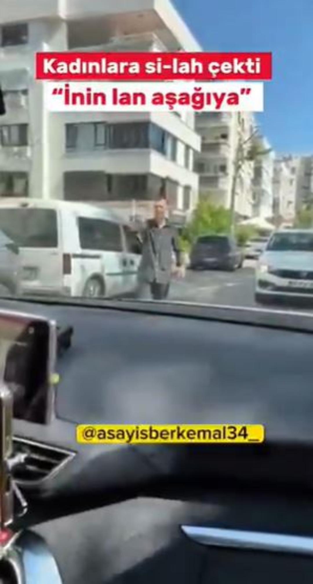 Trafik magandası tartıştığı kadın sürücüye kabusu yaşattı! Elinde silahla aracın önünü kesti: "İnin lan aşağıya" 2