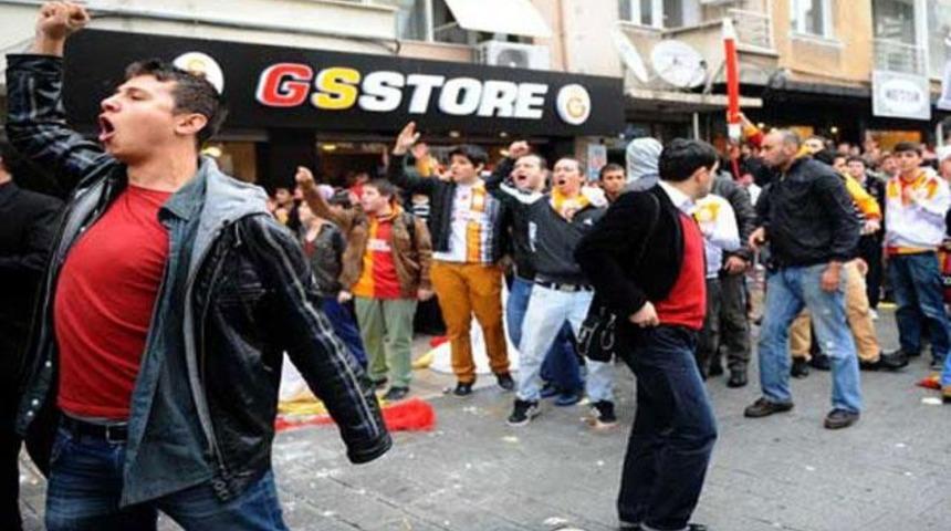 GS Store'a yumurtalı saldırı!