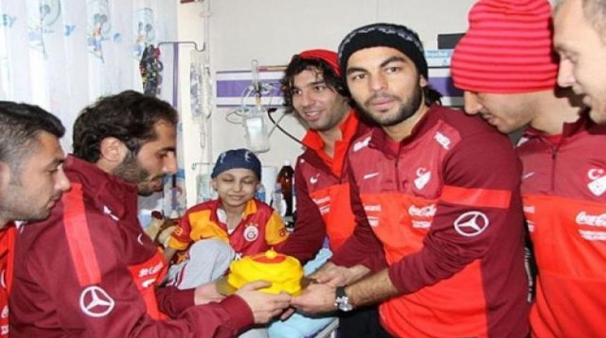 Gen&ccedil; Aslan yoğun bakıma alındı!