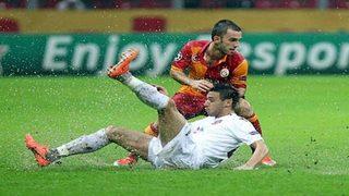 G.Saray'dan Bakan'a cevap..!