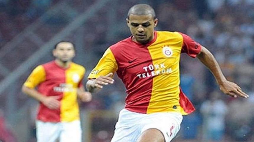 G.Saray, Melo i&ccedil;in masaya oturuyor!