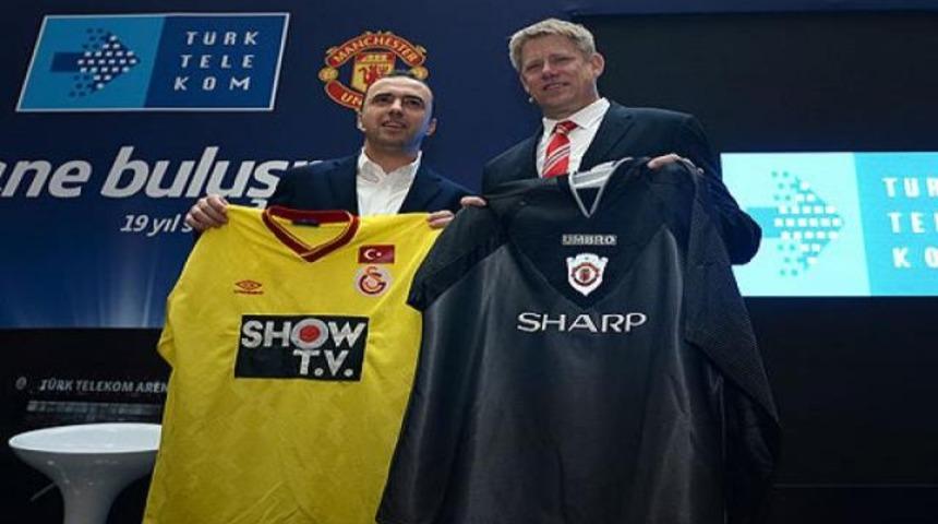 Arif, Schmeichel'a &ouml;yle bir şey dedi ki!