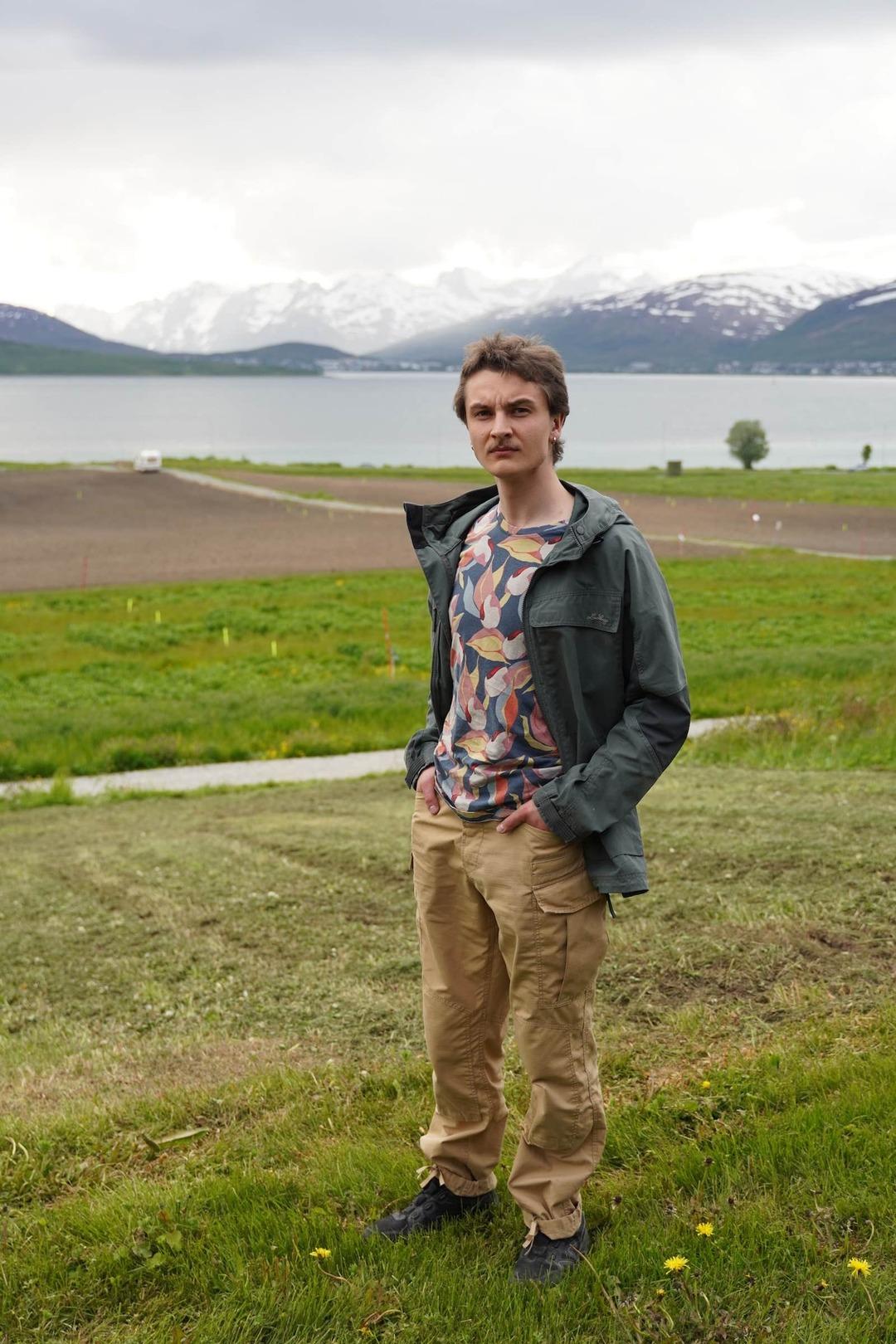 Telefonundaki o fotoğraf başını yaktı! Görevlileri ikna edemedi, ABD ye girişi yasaklandı 2