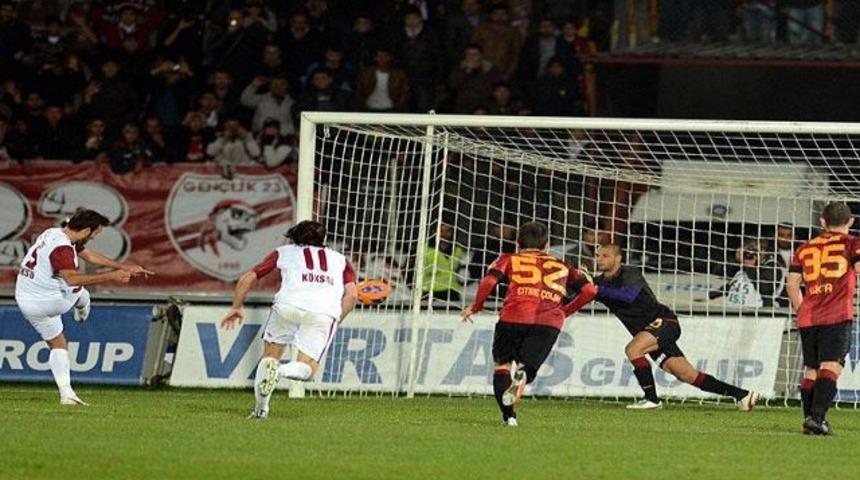 'Cris penaltı noktasını kazdı'