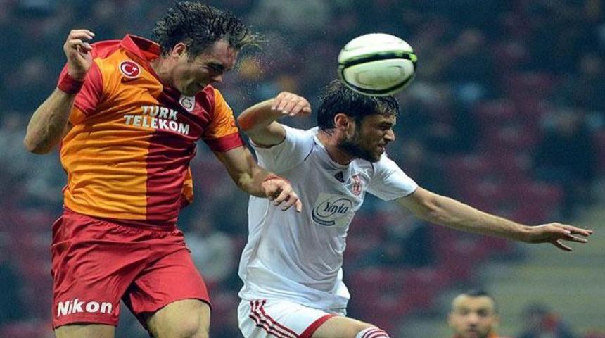 Aslan kupada &ccedil;ok rahat