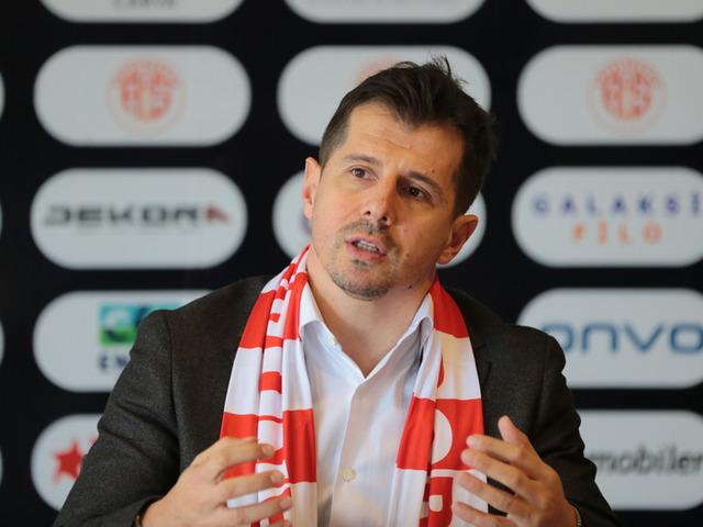 SON DAKİKA: Antalyaspor'da Emre Belözoğlu dönemi resmen sona erdi! Sosyal medya hesabından duyurdu