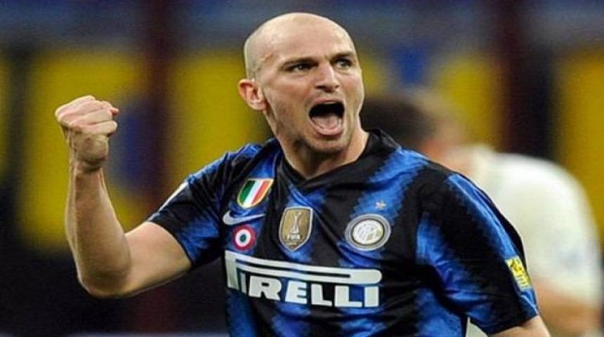 Melo gidiyor, Cambiasso geliyor!