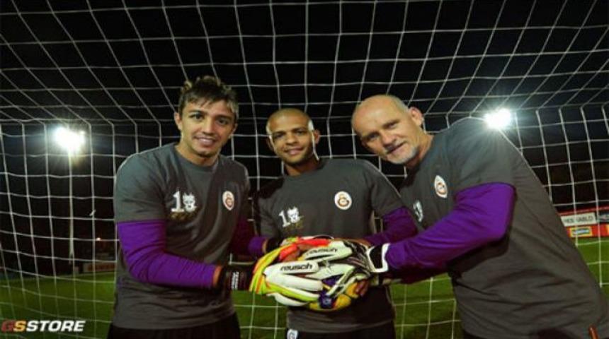 Melo hatıra tiş&ouml;rt&uuml; &ccedil;ıkıyor!