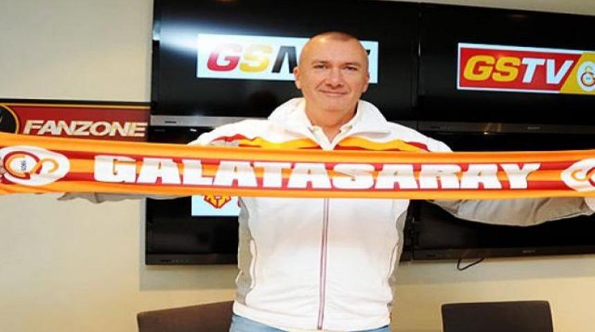 "Galatasaray'ın hocasını istemiyoruz"
