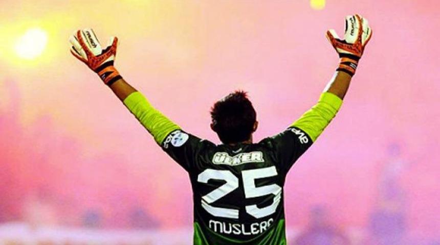 Terim, Muslera'dan vazge&ccedil;miyor..!