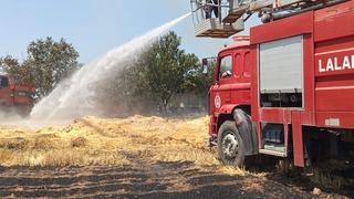 Edirne'de yangın! Anızda başlayıp 3 metruk eve sıçradı